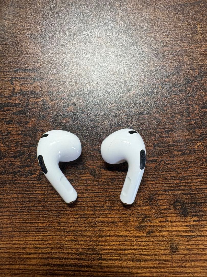 ジ*ー様 正規品 AirPods第三世代 本体 両耳 箱付き