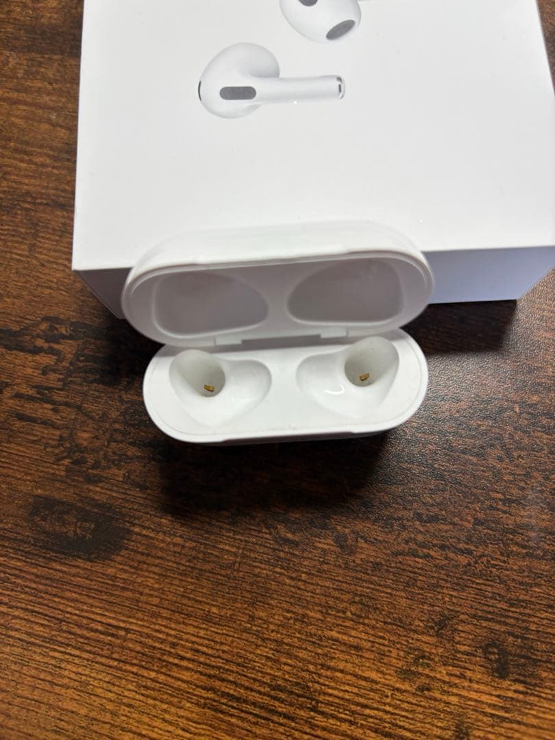 ジ*ー様 正規品 AirPods第三世代 本体 両耳 箱付き