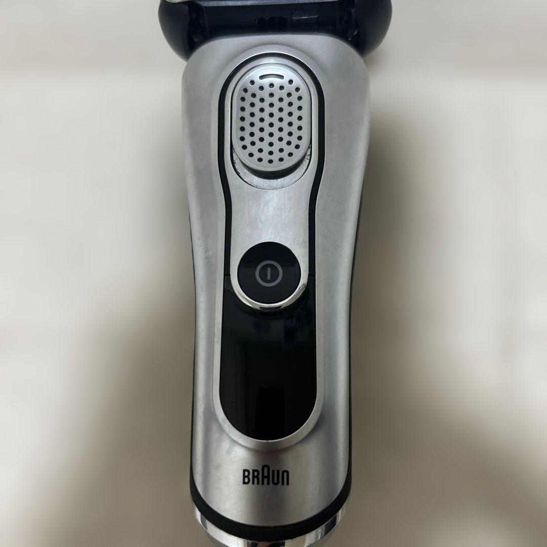 BRAUN メンズ電気シェーバー