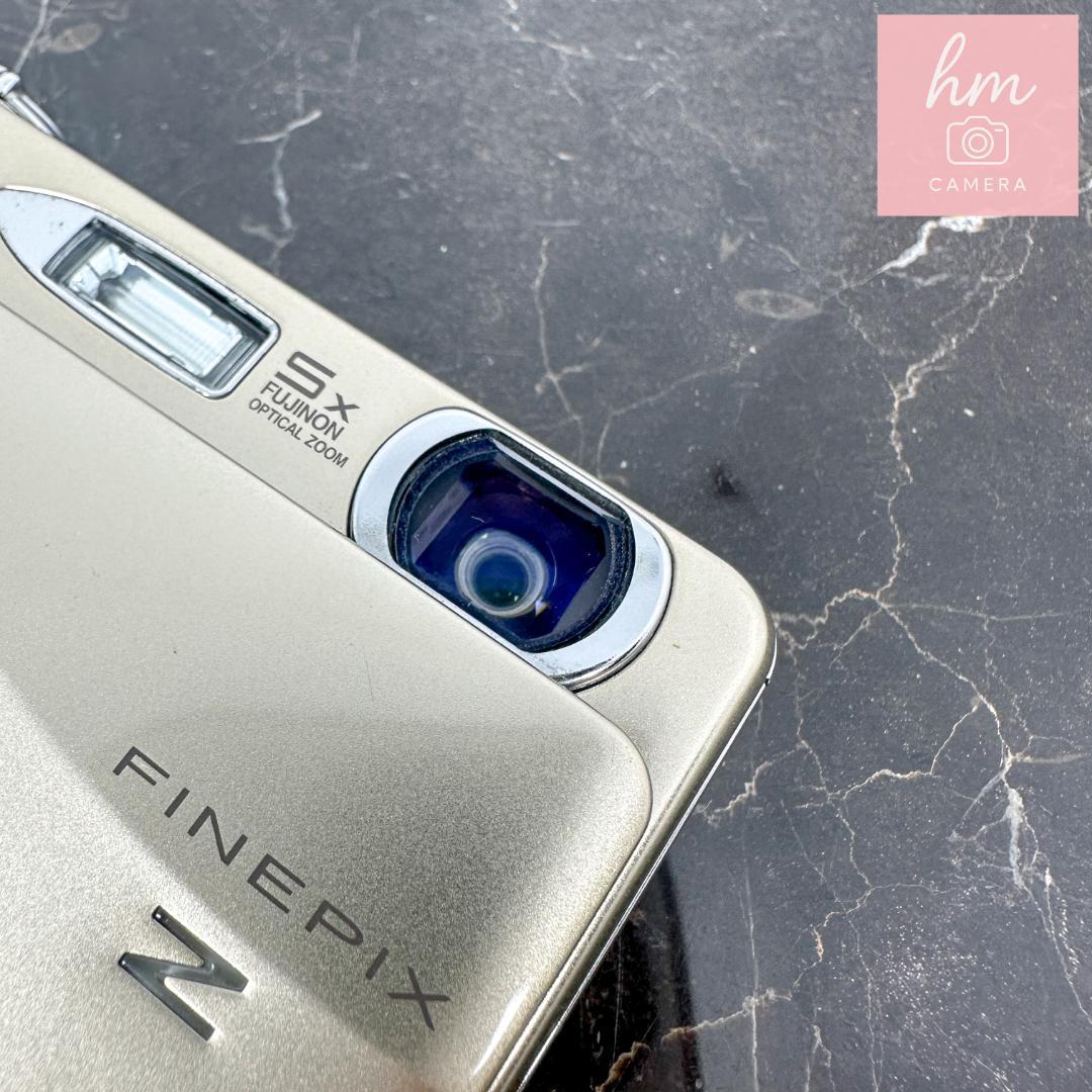 【美品】FUJIFILM FINEPIX Z800EXR ゴールド