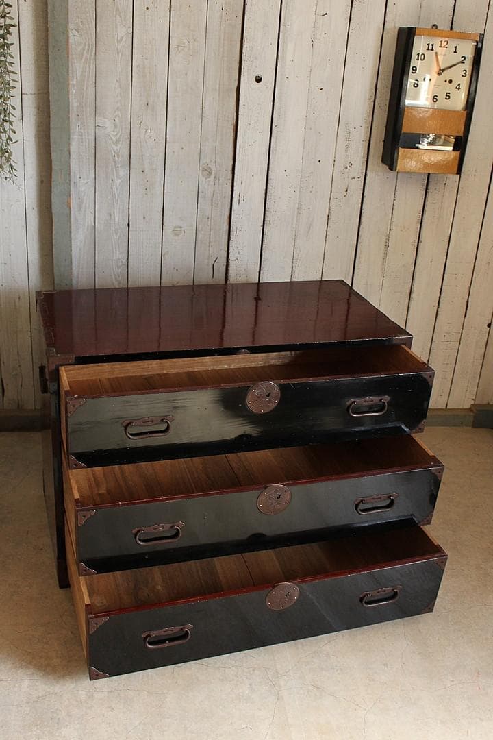 綺麗な丸金具庄内箪笥　3段　中桐　タンス　収納　古家具　古民家　時代家具