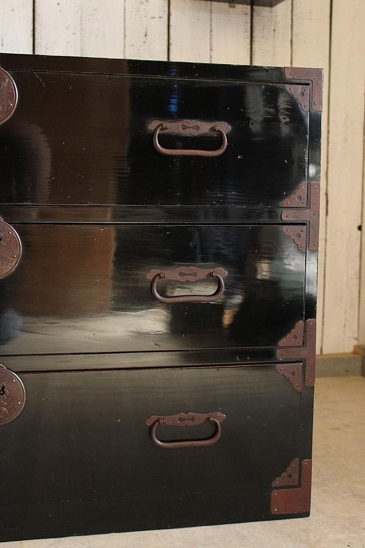 綺麗な丸金具庄内箪笥　3段　中桐　タンス　収納　古家具　古民家　時代家具