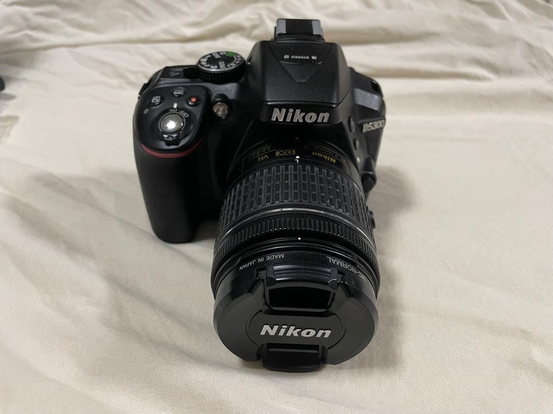 Nikon D5300 デジタル一眼レフカメラ(三脚セット)