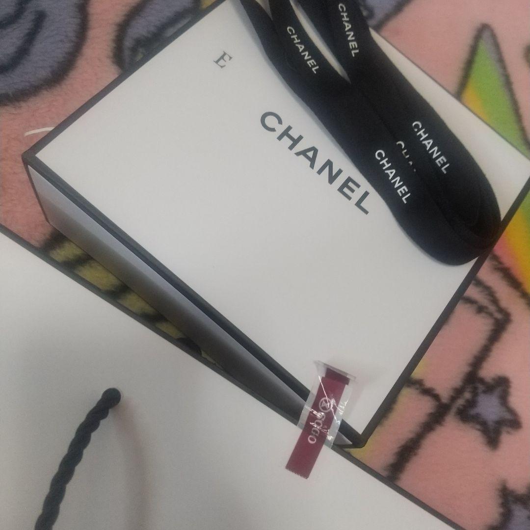 CHANEL エクラ プルミエ ラバーズ ロゼ セラム