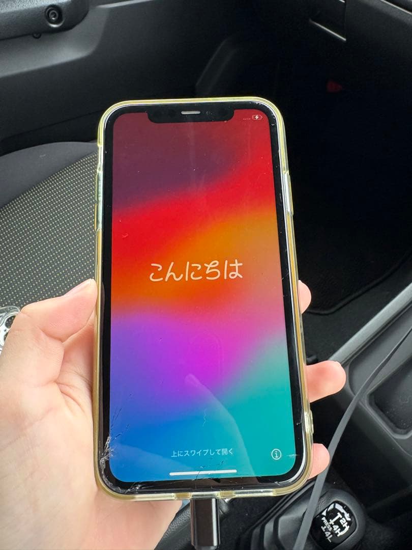 iPhone11 ブラック　ひび割れ有