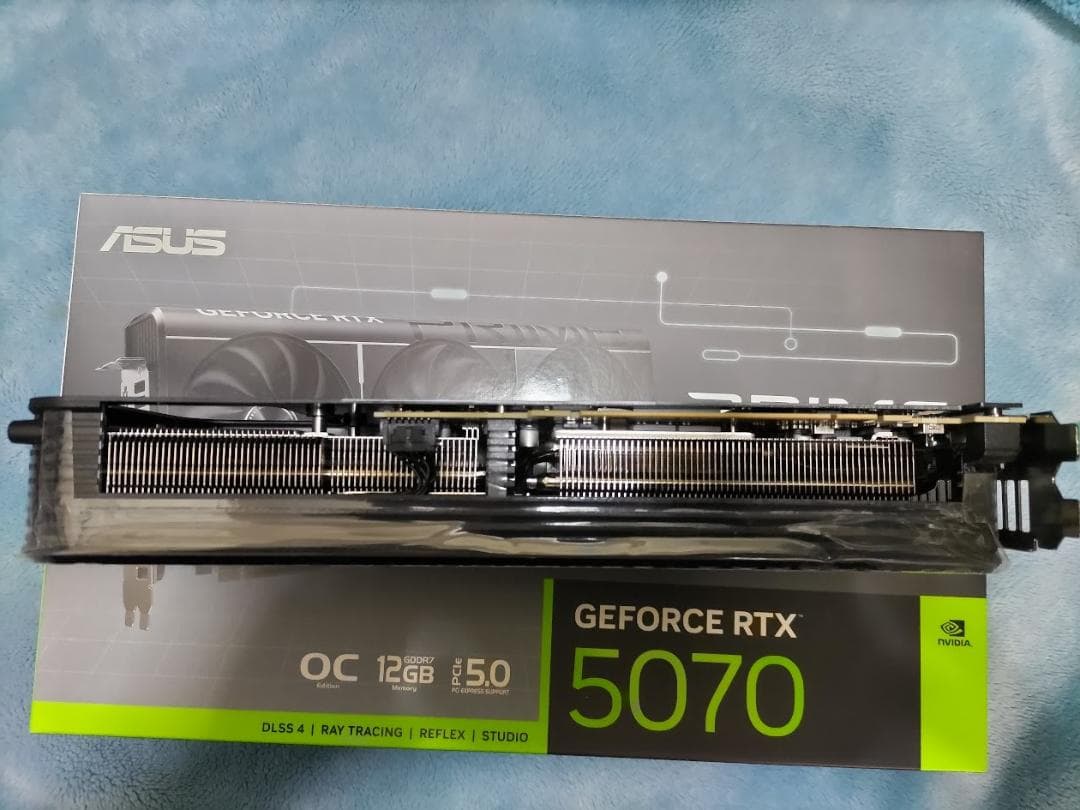 グラフィックボード・グラボ・ビデオカード ASUS PRIME RTX 5070 OC 12GB