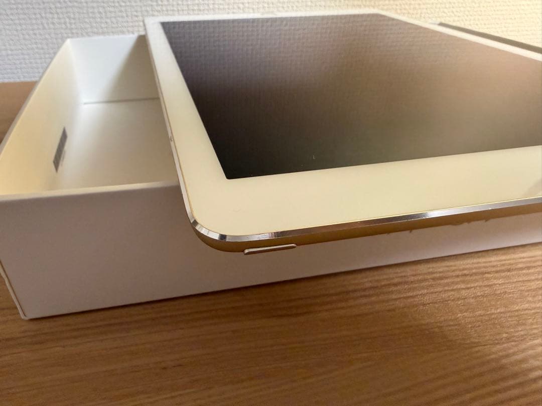 Apple iPad Air 2 ゴールド 64GB Wi-Fiモデル