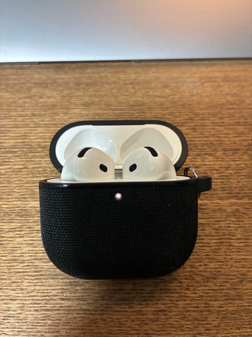 【ケース付】Apple AirPods 4 (ANC) ノイズキャンセリング搭載