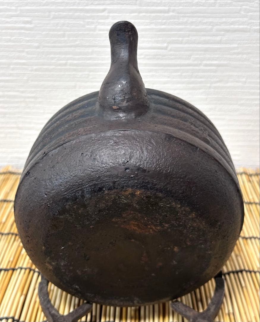 ＵＳＥＤ品 岩手県奥州 佐秋鋳造所 佐藤守巨造 真作保証　南部鉄瓶 南部鉄器