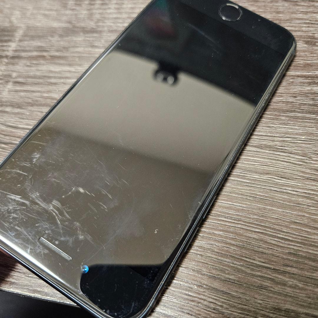 iPhone SE3 64GB 純正 バッテリー99% SIMフリー 画面擦れ