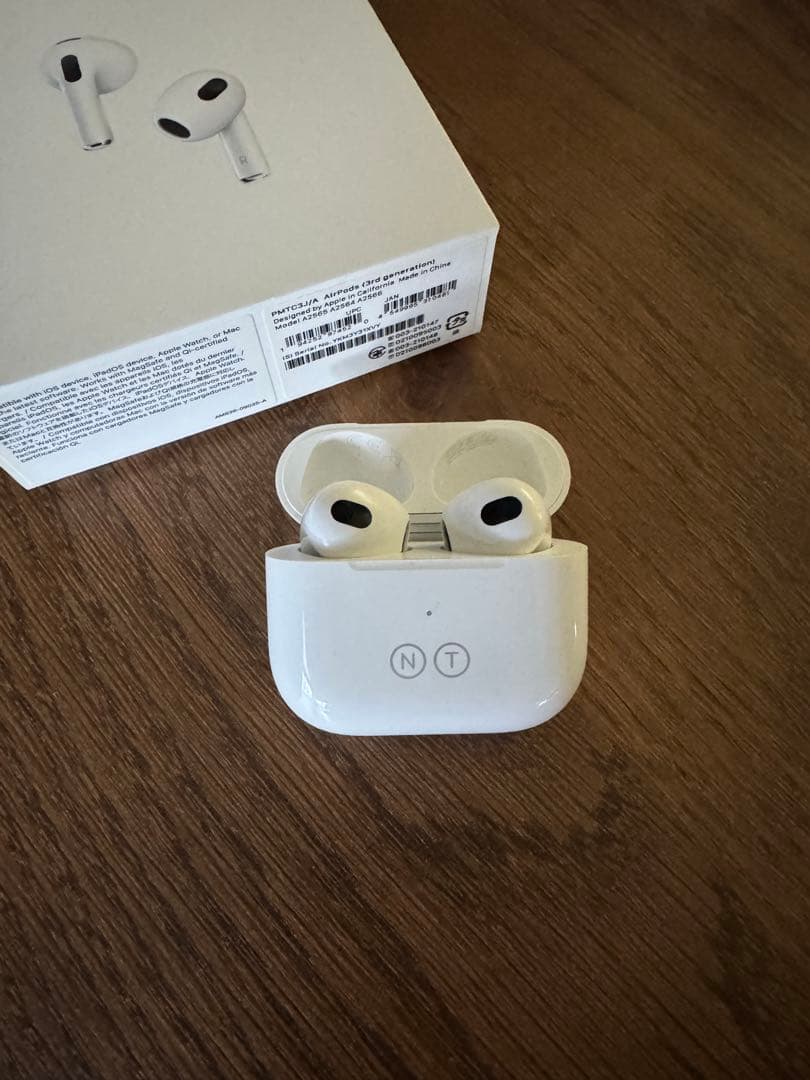AirPods 第3世代　本体（刻印あり）＋オマケ→ボッテガヴェネタのケース