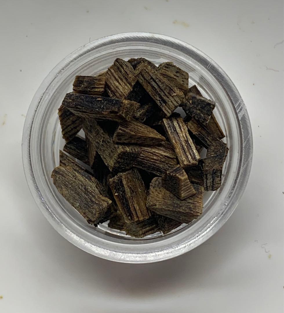 極上伽羅 沈香 香木 重さ:2g