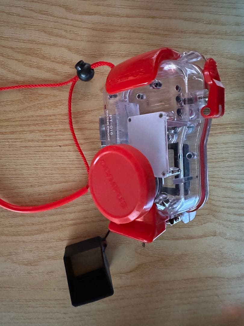 OLYMPUS 3.2メガピクセルデジタルカメラ 防水ケース付き