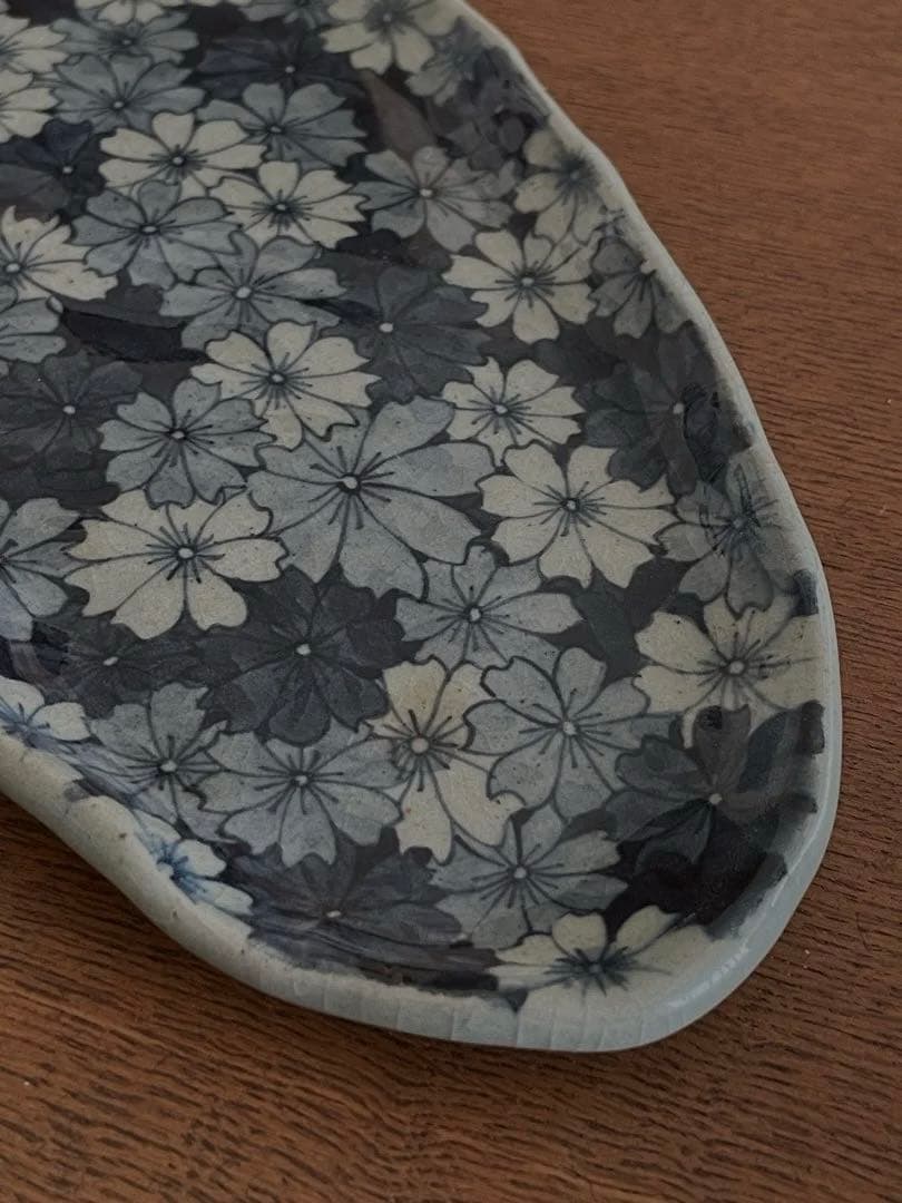 ⬇️辻修窯　⭐︎ コスモスがいっぱい　秋桜　有田焼
