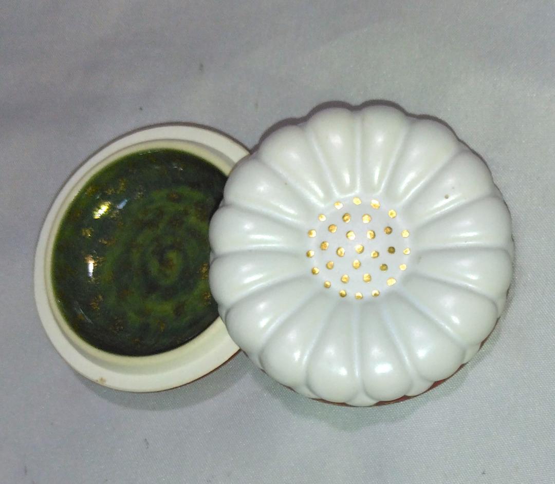 茶道具　京都清水焼　中村良二作　吸江斎好写　置上菊香合　超美品！！