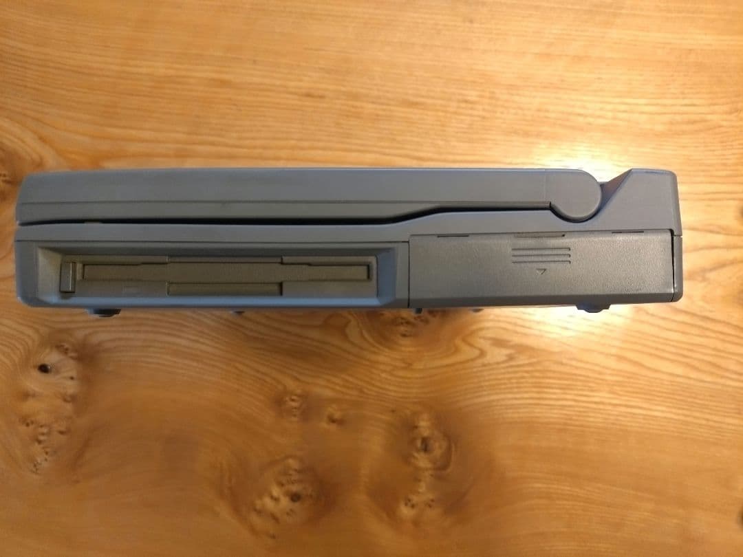 NEC　PC-9801 note NS/L ジャンク