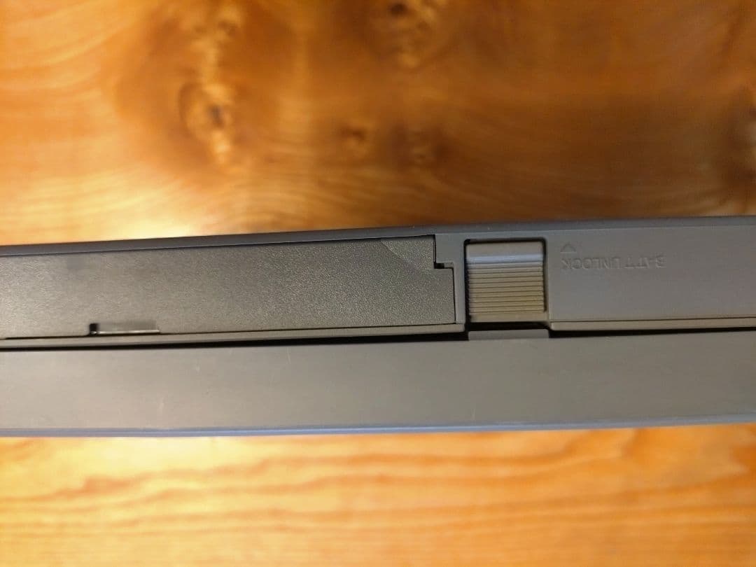 NEC　PC-9801 note NS/L ジャンク
