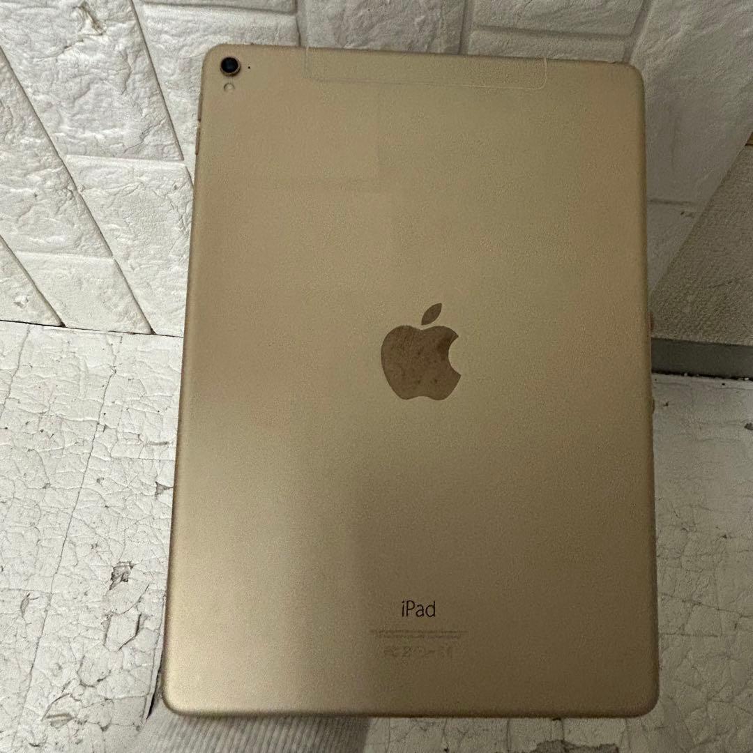 Apple iPad Pro (9.7インチ) ゴールド