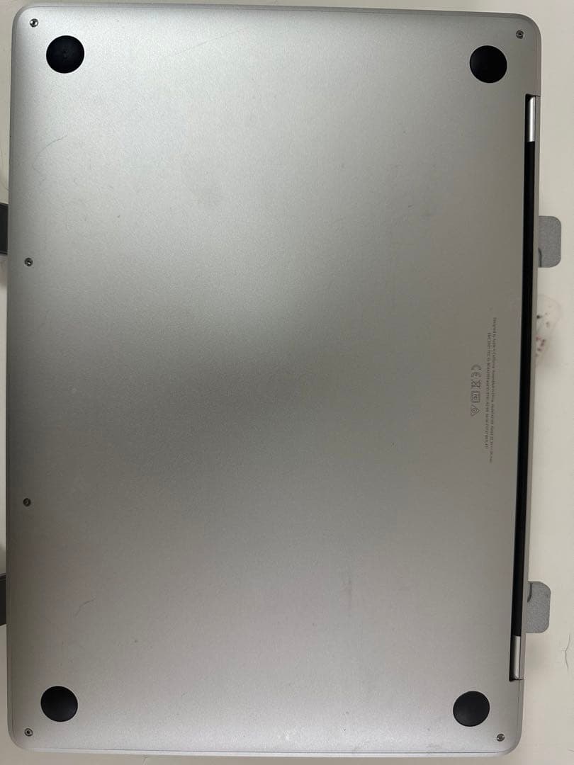 MacBook Pro 2019 13インチ シルバー