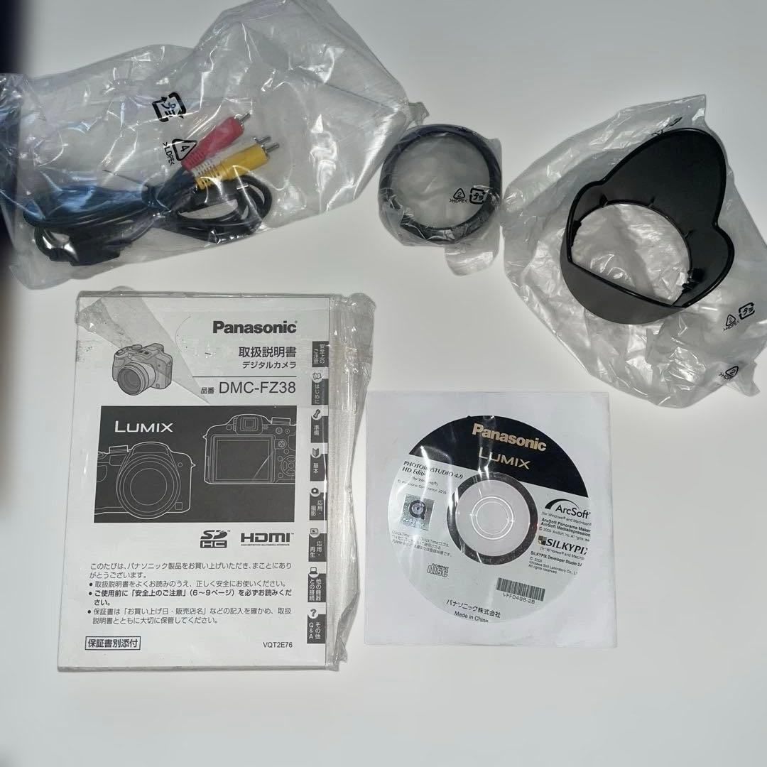 LUMIX デジカメ DMC-FZ38 充電器+ケース+SDカード付