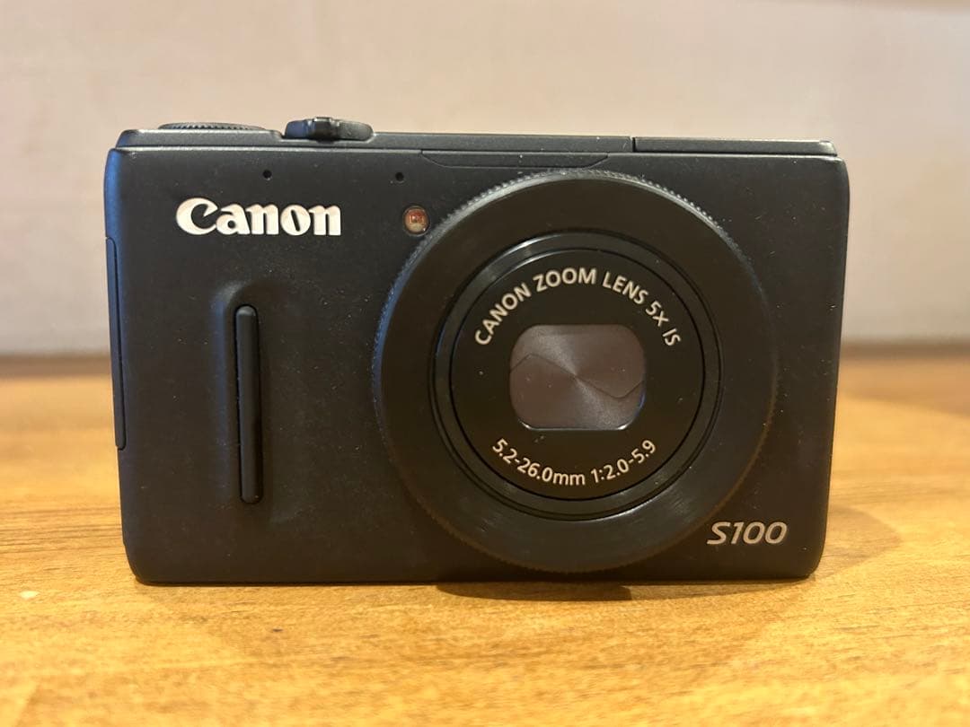 Canon S100 コンパクトデジタルカメラ　充電器付き