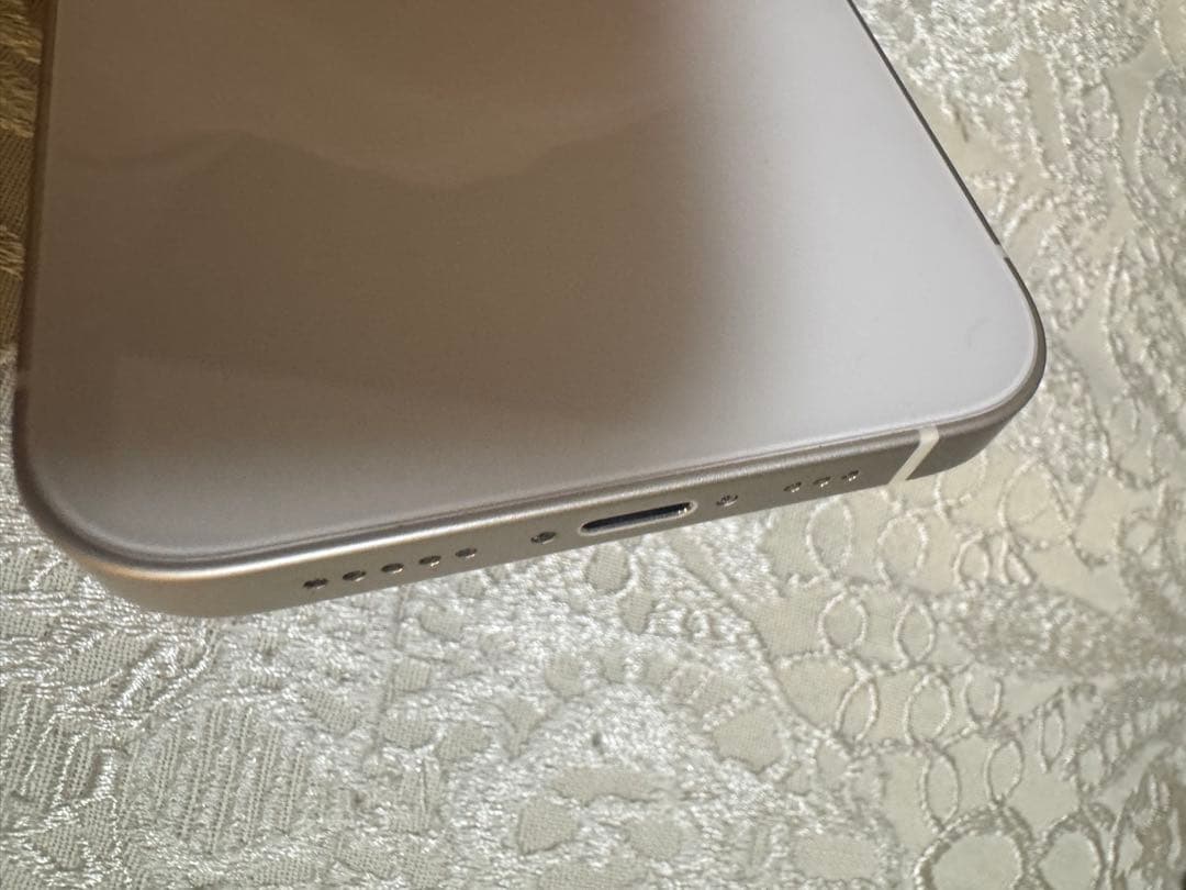 iPhone12本体　64GB ホワイト　SIMフリー　美品