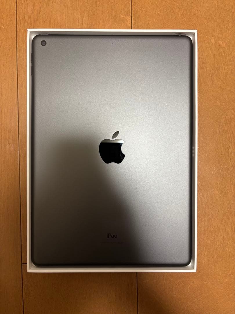 【美品】Apple iPad 無印第9世代　スペースグレー 本体