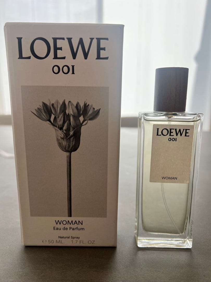 LOEWE 001 WOMAN オードパルファム