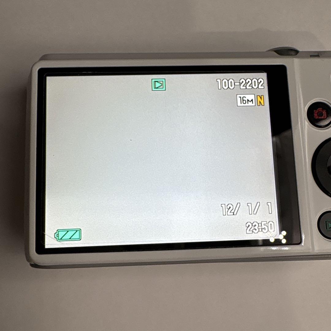 CASIO デジカメ EXILIM EX-ZR20 ホワイト カシオ コンデジ