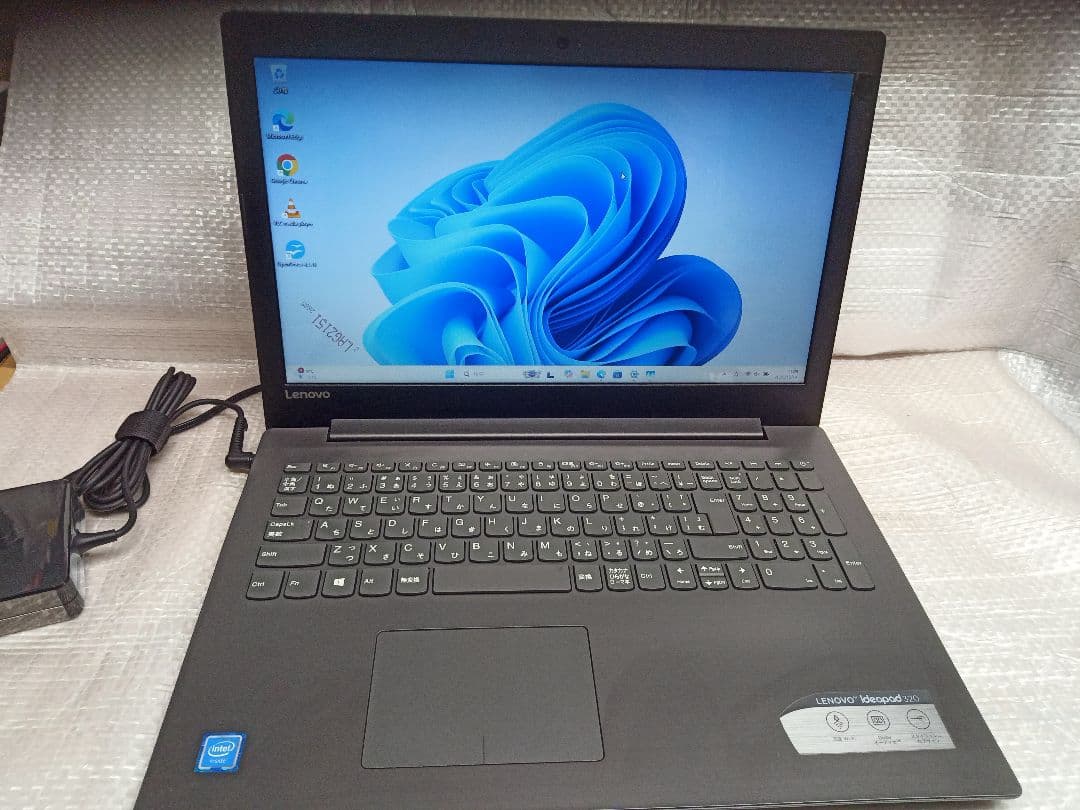 Lenovo　ideapad320-151pq ACアダプター付き　液晶新品