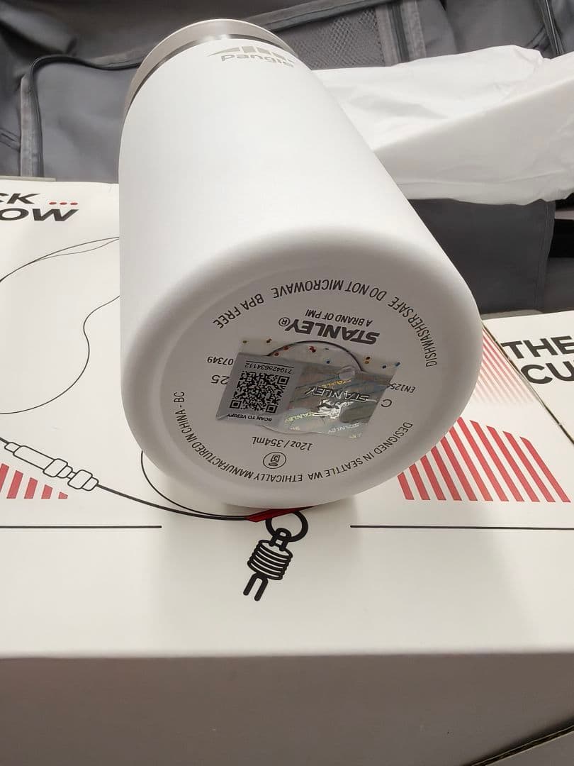 PANGLE2026ギフトボックス スーツケース、コップ、ネック枕。