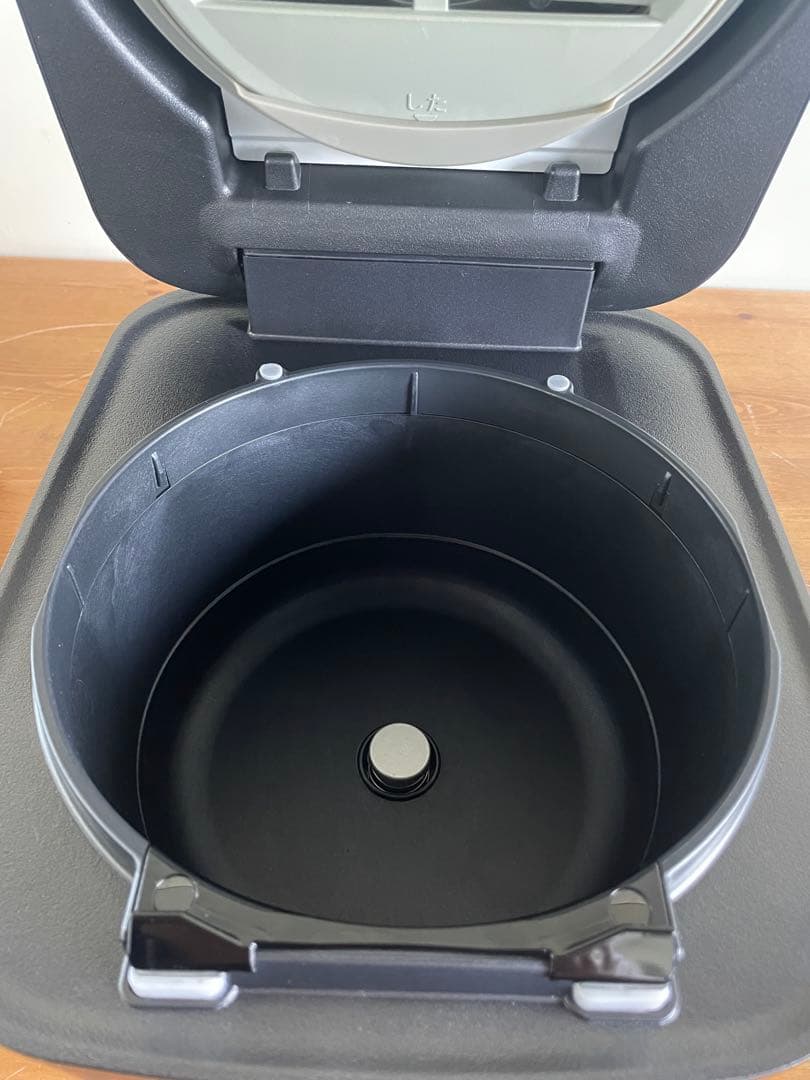 日立IHジャー炊飯器2023年製 RZ-W100GM«ジャンク品»