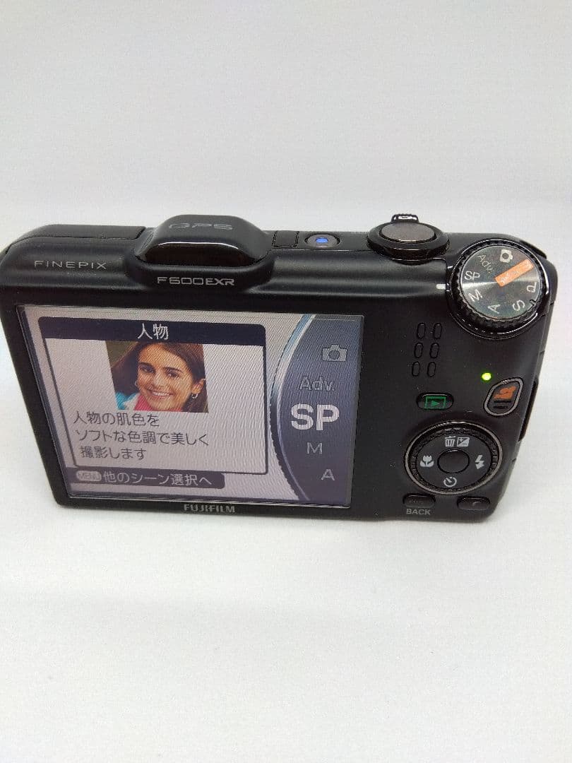 デジタルカメラ FUJIFILM FinePix F600EXR