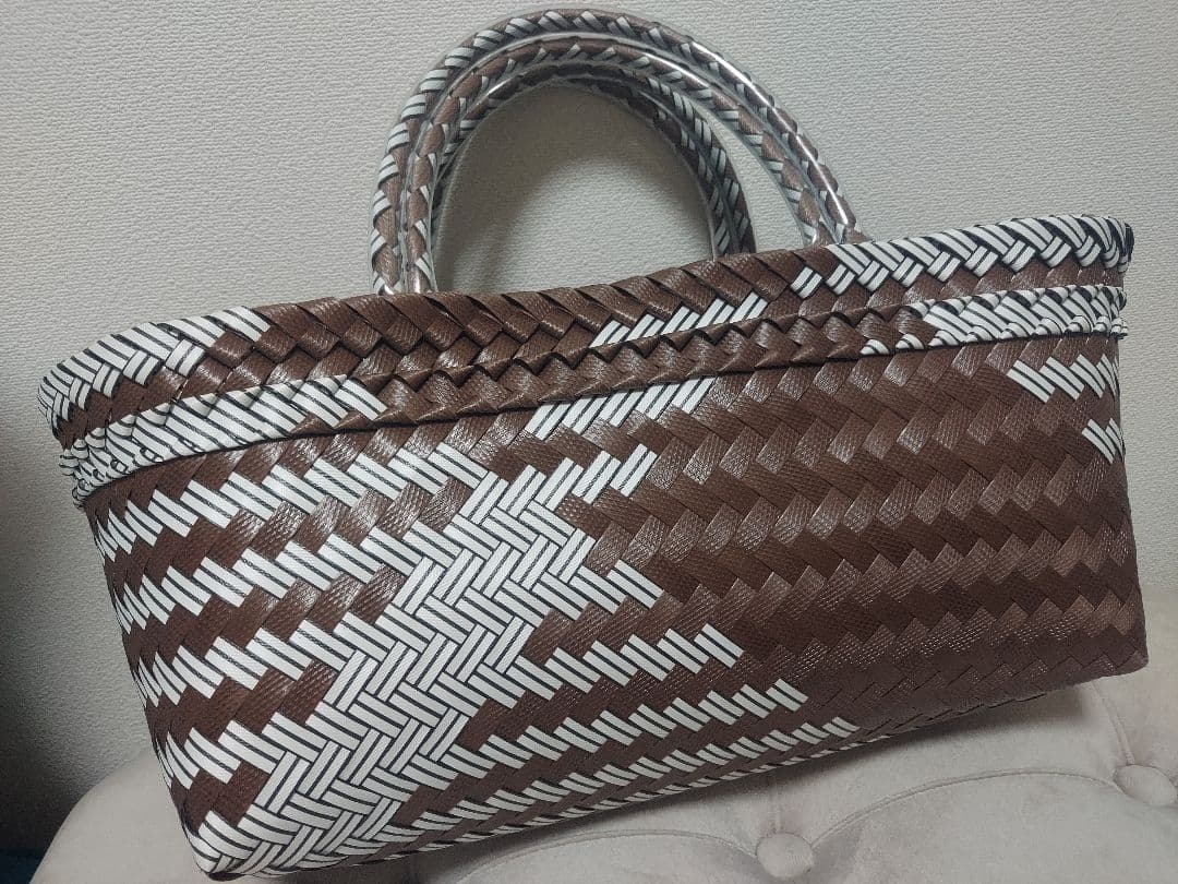 【美品】MEKEARISA ブーケ　かごバック