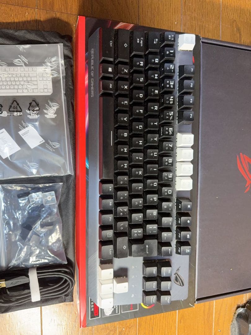 ASUS ROG ゲーミングキーボード＆高性能ワイヤレスマウス