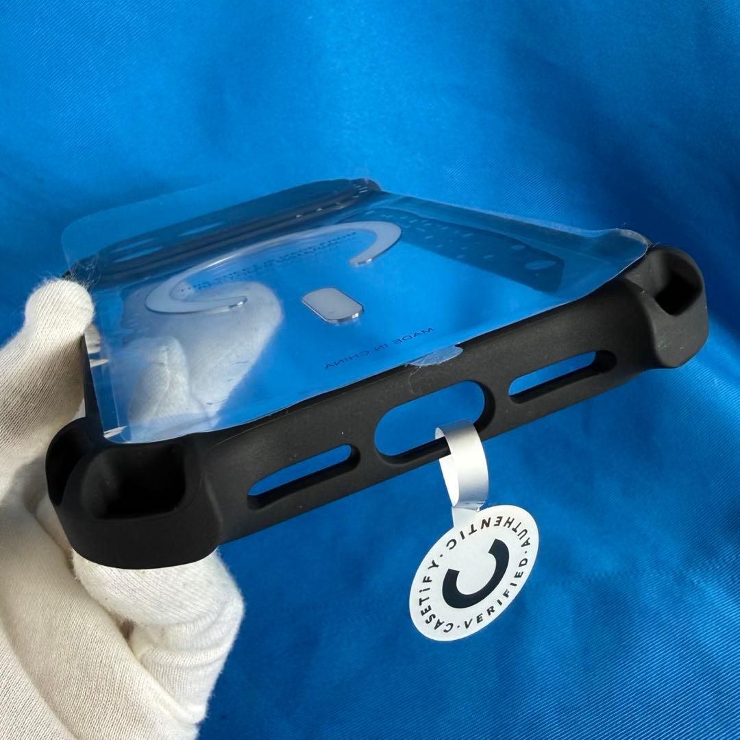 新品 CASSETiFY ウルトラバウンス iPhone 17 Pro Max