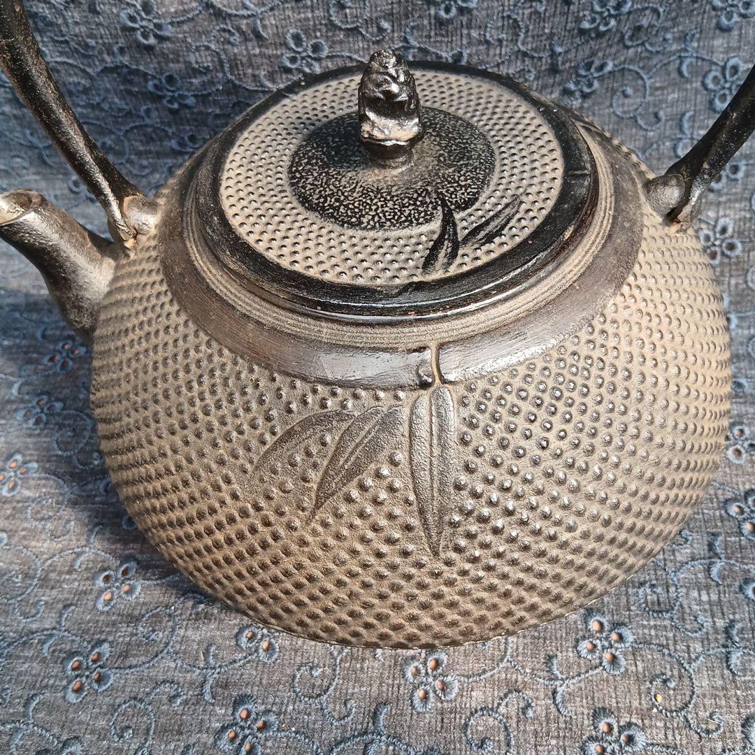 南部鉄器　長文堂鉄瓶 駒形あられ竹模様1.5L