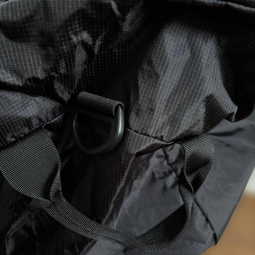 モンベルL.W. DUFFLE BAG 60 ブラック