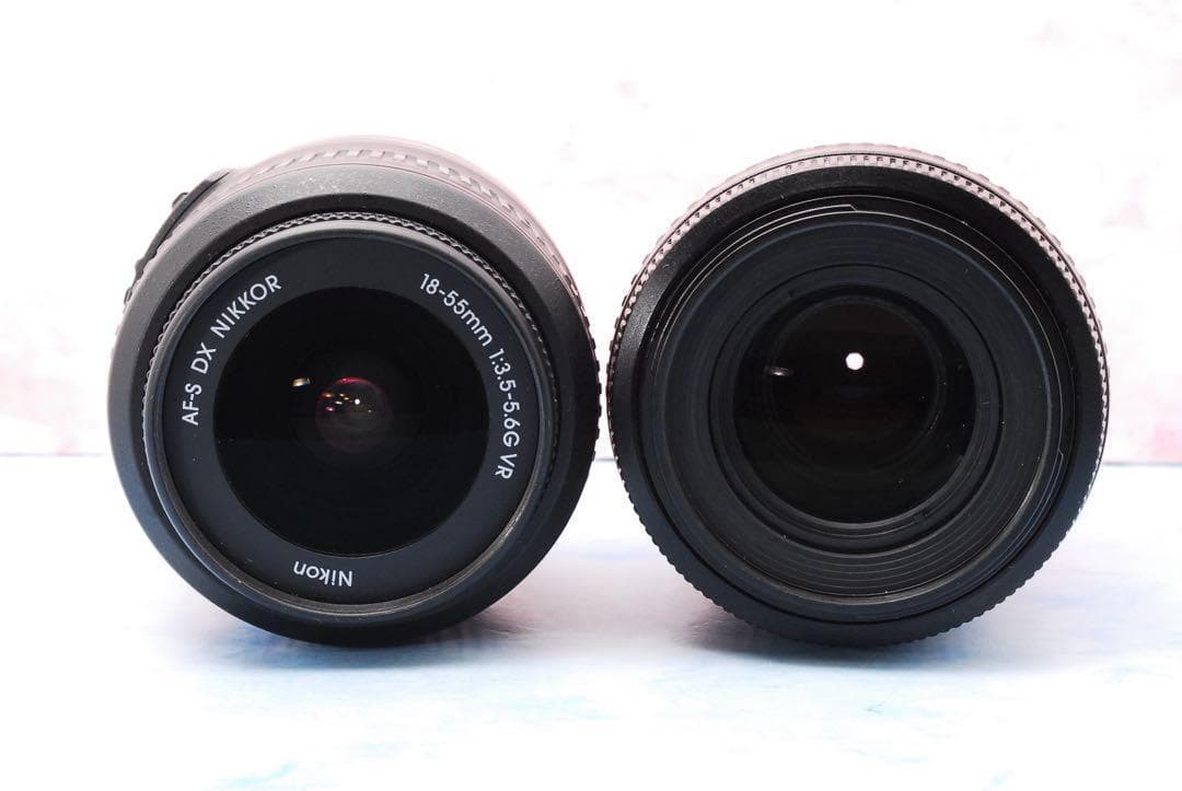 Nikon D3300✨ショット数極少✨一眼レフカメラ✨望遠レンズ付Wレンズ