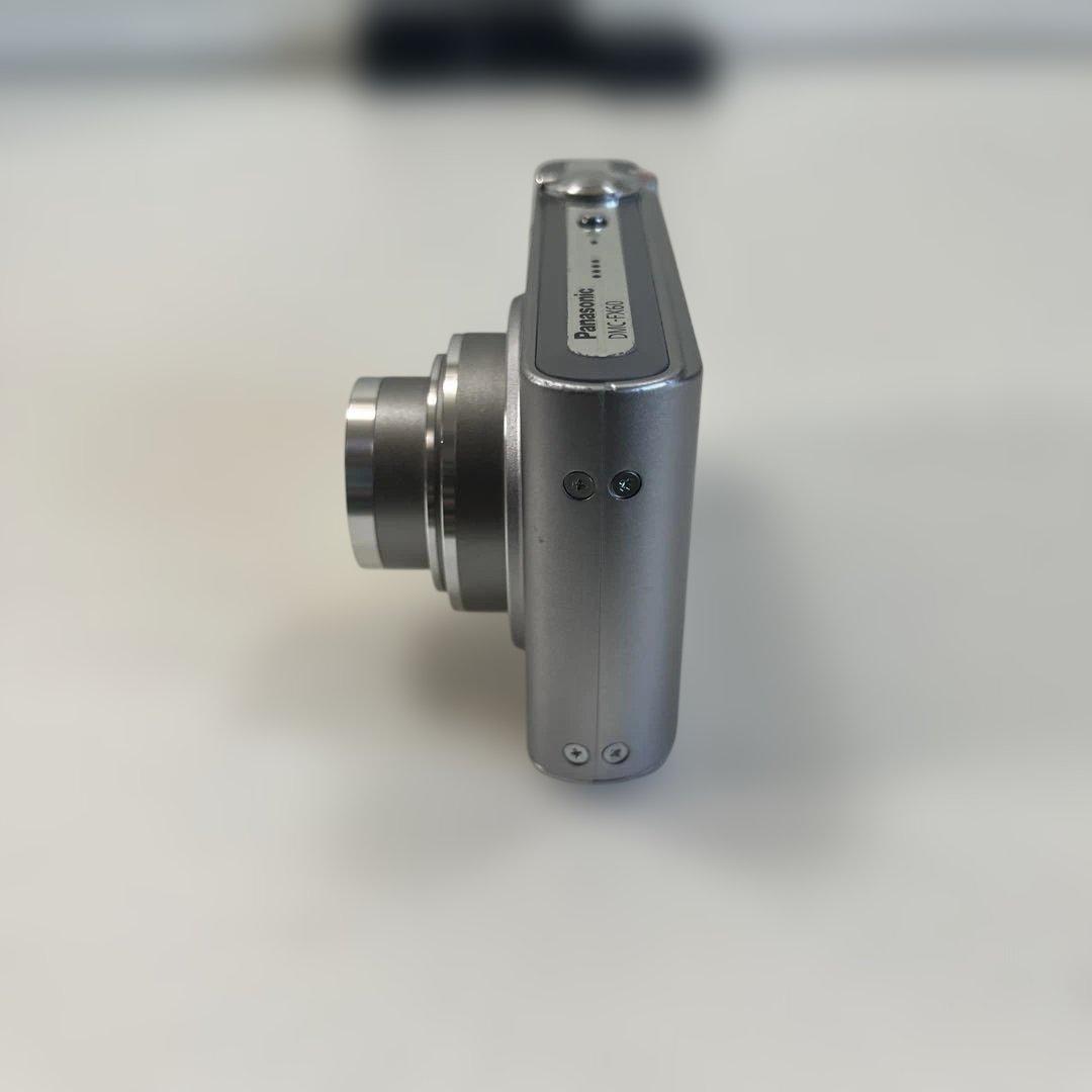 Panasonic LUMIX DMC-FX60 シルバー