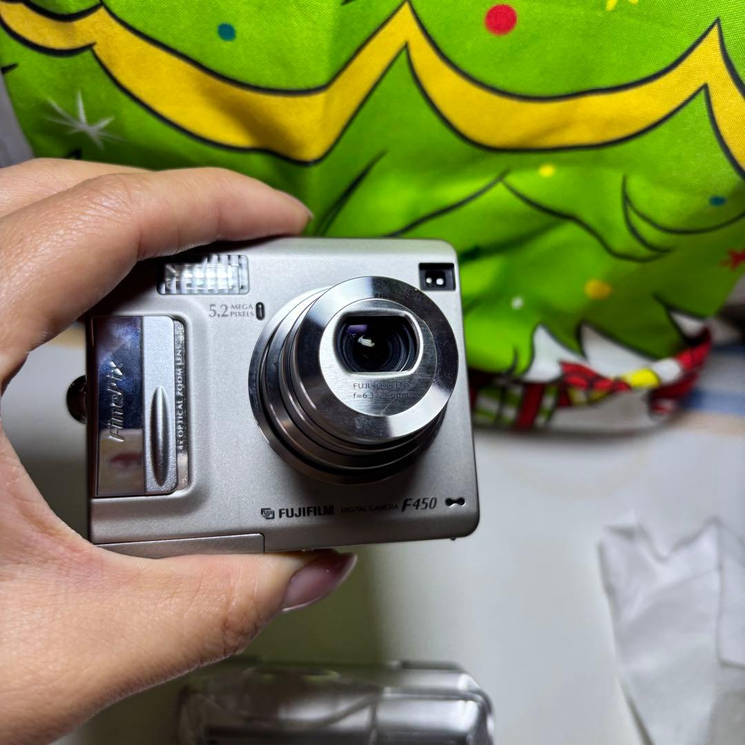 Fujifilm FinePix F450 XD卡64MB付き