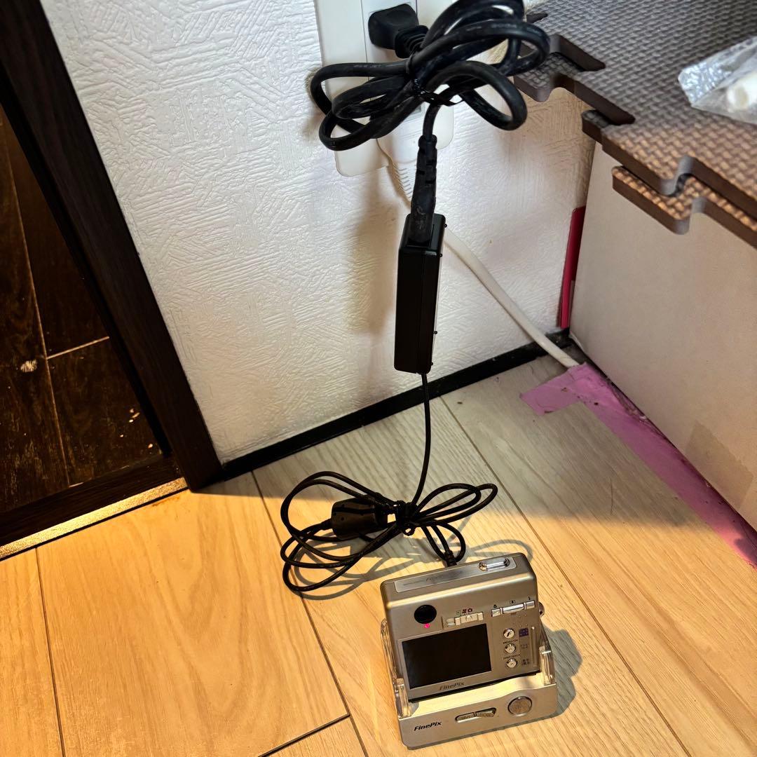 Fujifilm FinePix F450 XD卡64MB付き