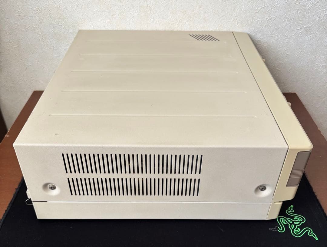 PC-8801mkIIFR 本体とキーボード 動作品