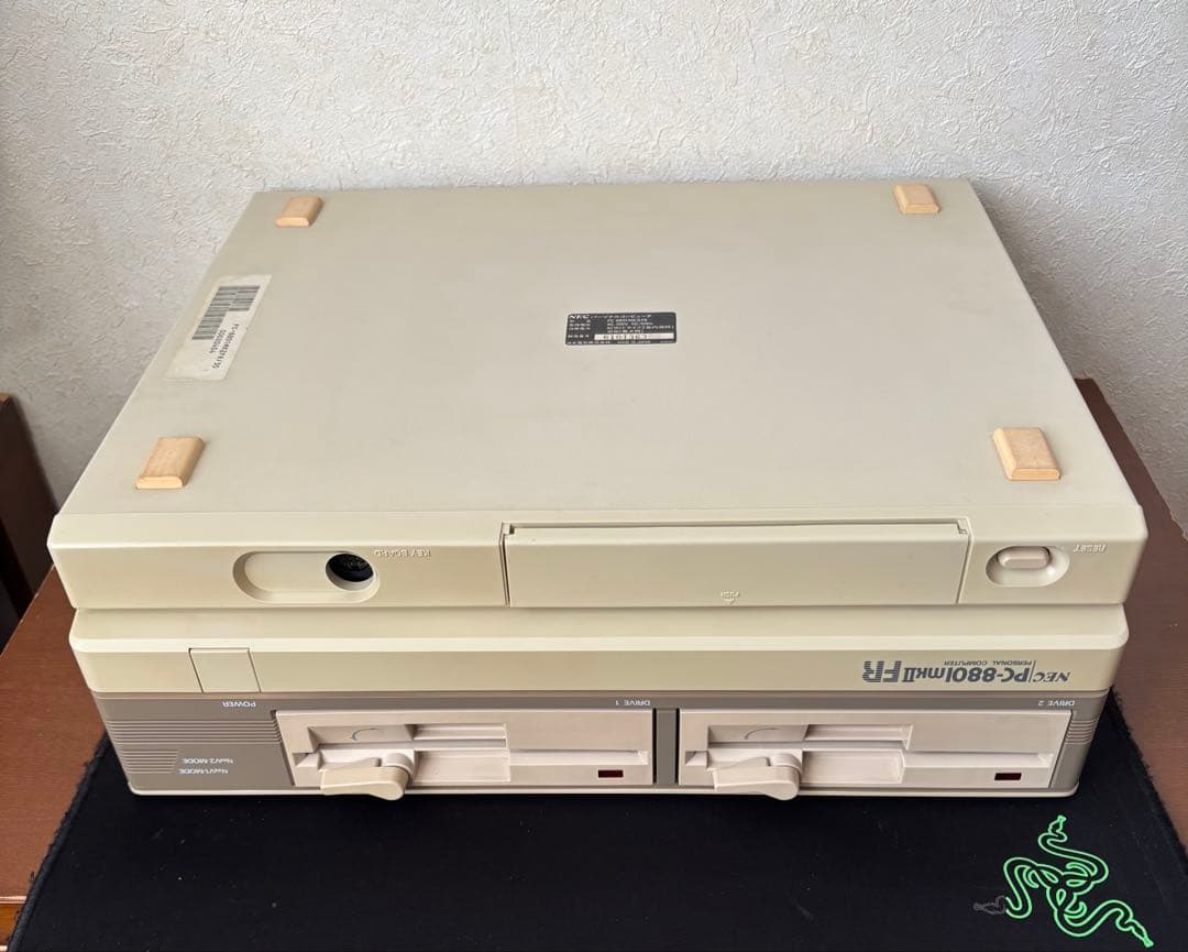 PC-8801mkIIFR 本体とキーボード 動作品