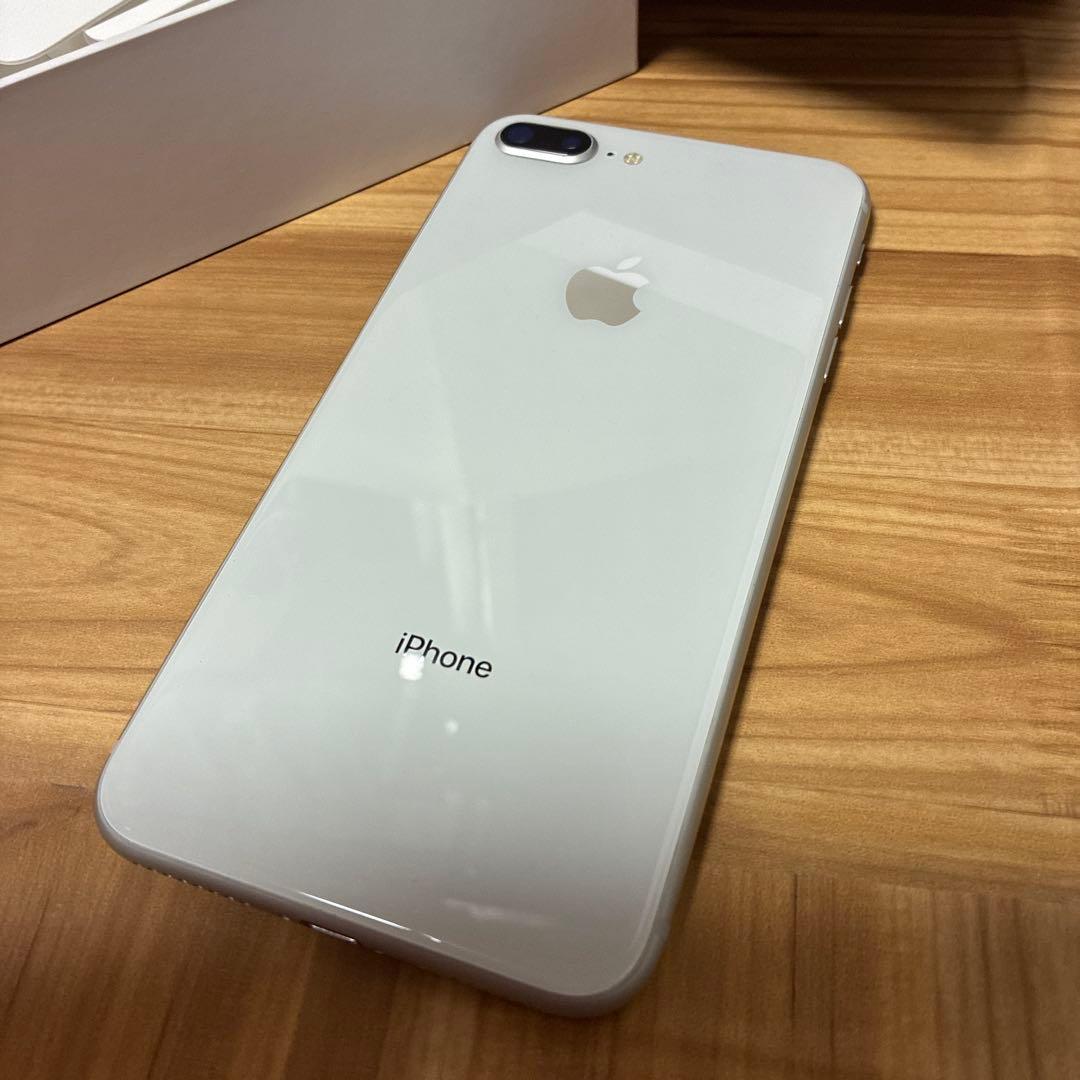iPhone8Plus 本体　256GB シルバー　SIMロック解除済