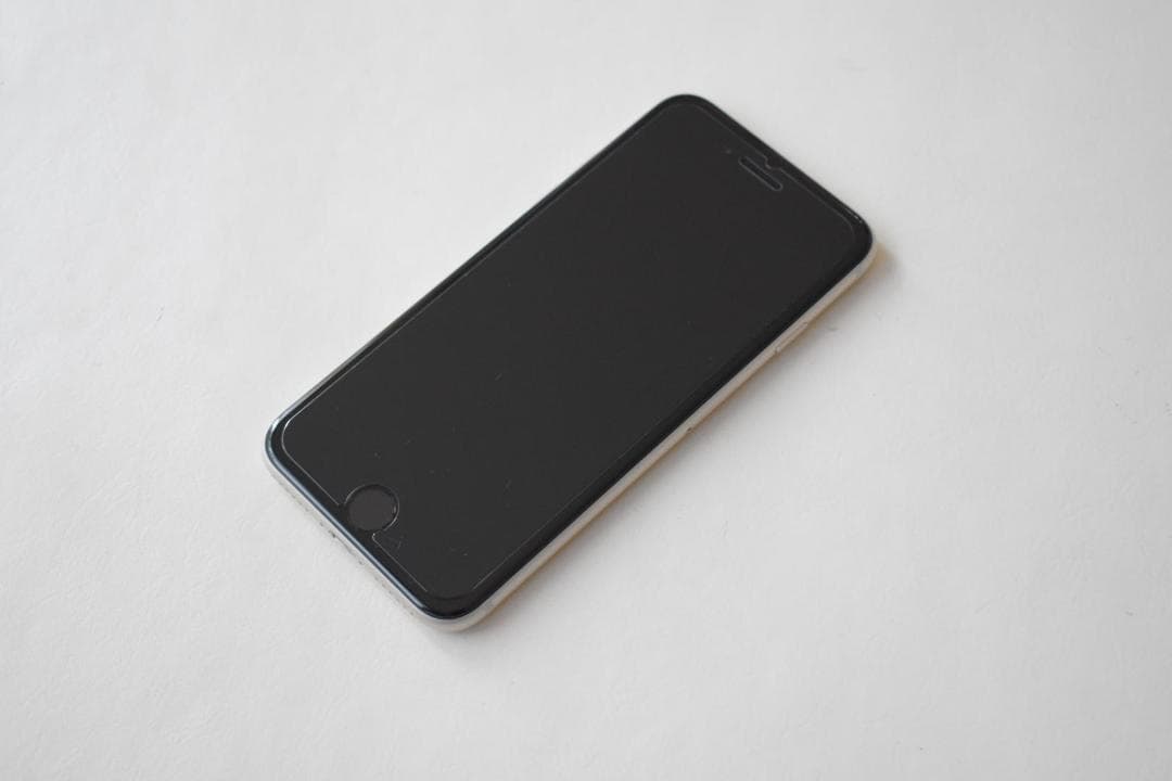 iPhone SE 第3世代 256GB スターライト