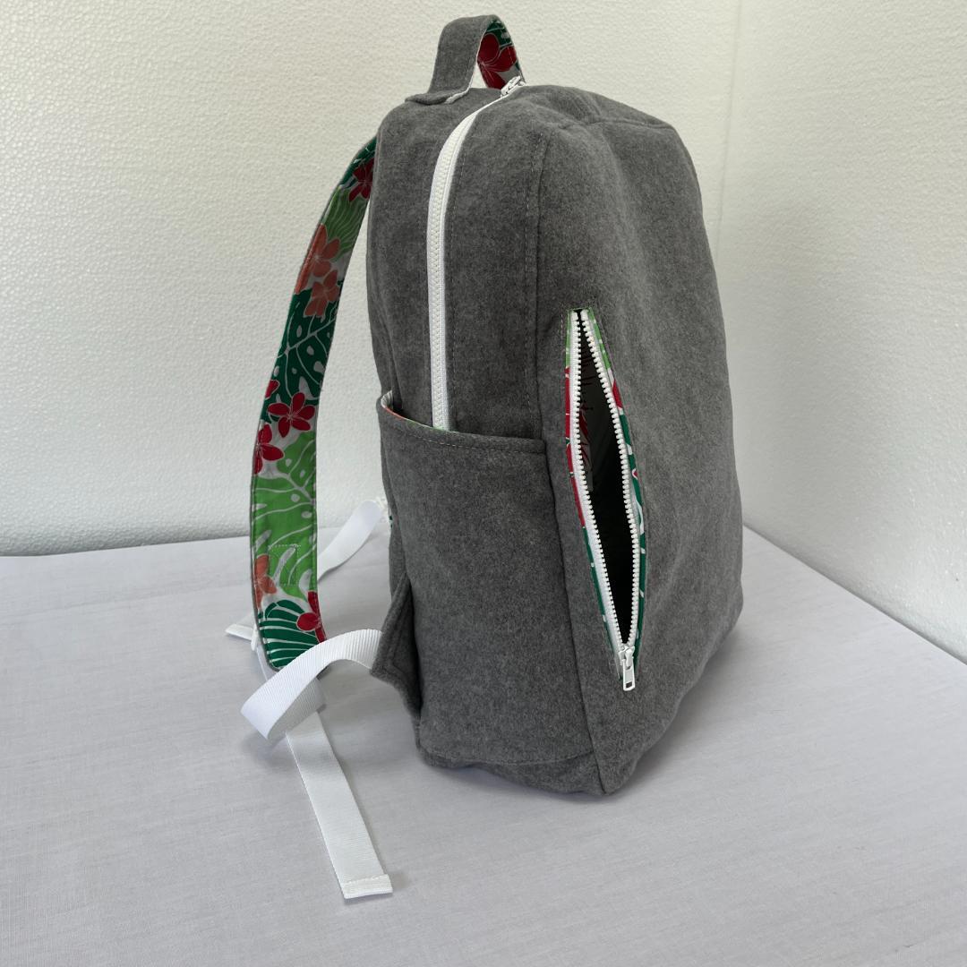 こっそりハワイアンなウールのデイバッグ
