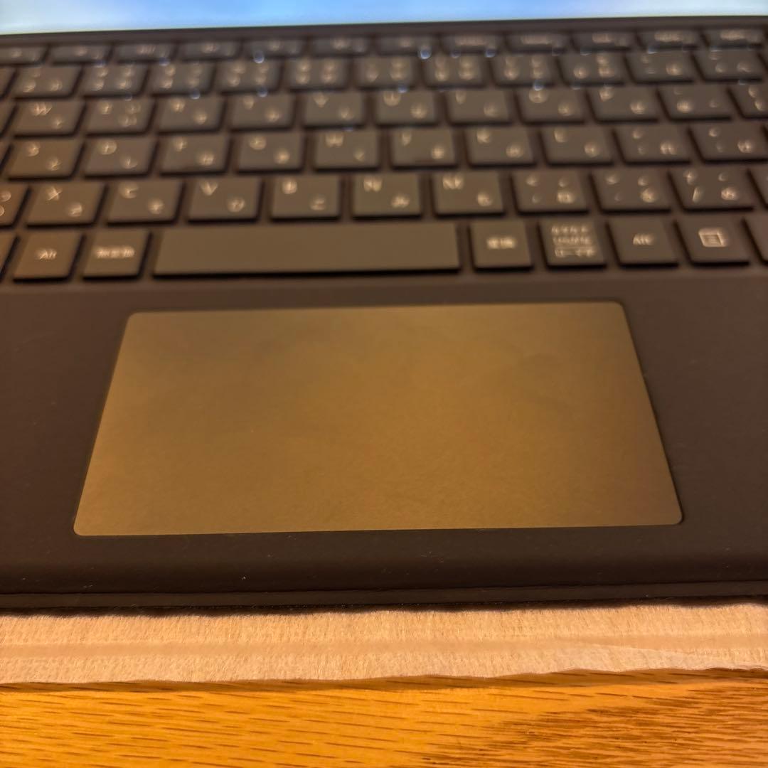 【週末値下げ】Microsoft Surface Pro 7 256GB 8GB