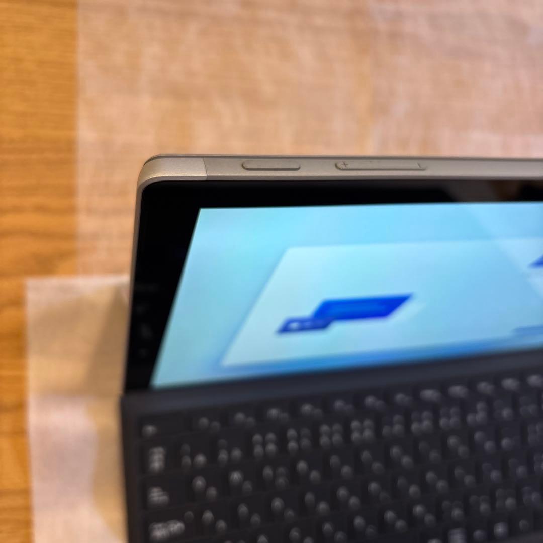 【週末値下げ】Microsoft Surface Pro 7 256GB 8GB