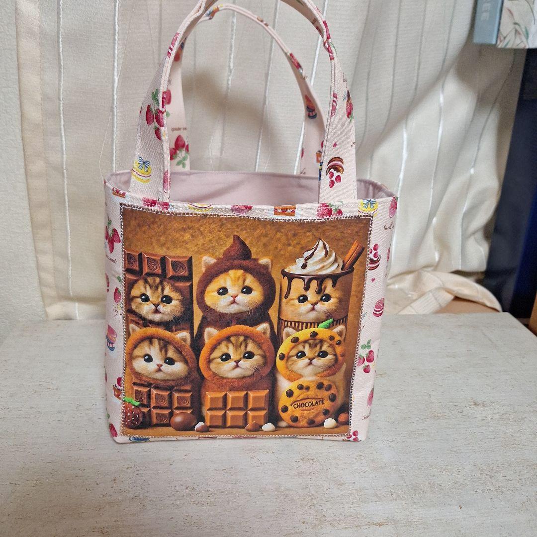 激レアねこパネル生地　ハンドメイド　ミニバック　フラットポーチ